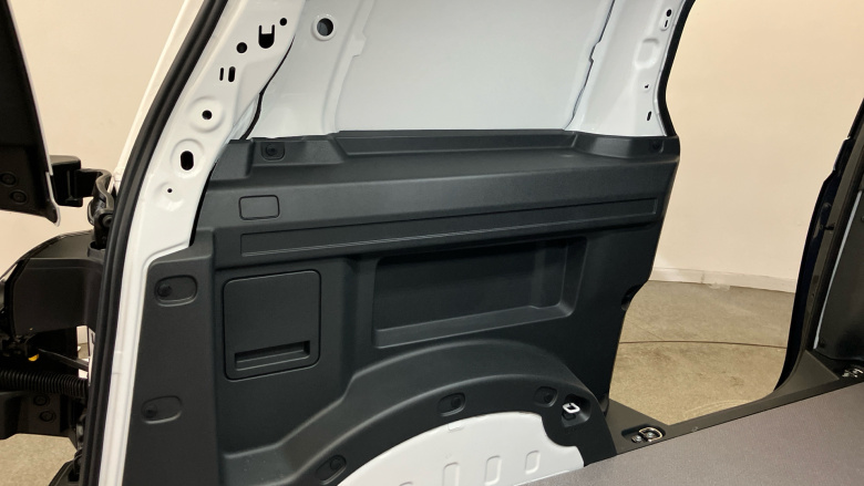 Volkswagen Id.Buzz Cargo 210kW Commerce Plus 79kWh Auto